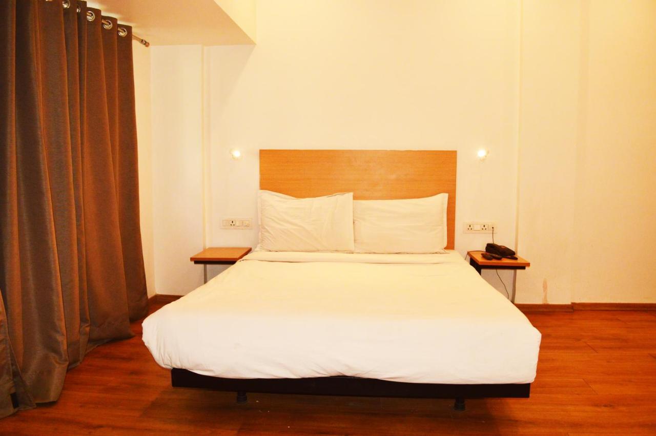 Hotel Orient Avenue Nagpur Eksteriør bilde