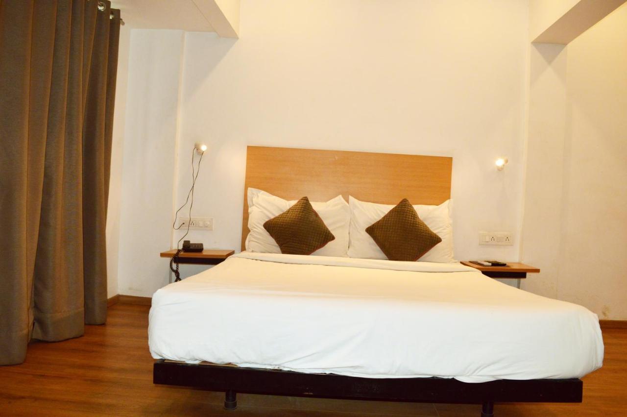 Hotel Orient Avenue Nagpur Eksteriør bilde